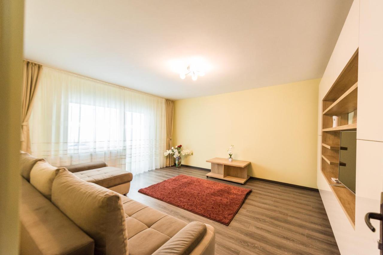 Apartament Carol Davila Piteşti Eksteriør billede