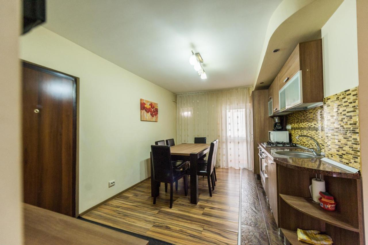 Apartament Carol Davila Piteşti Eksteriør billede