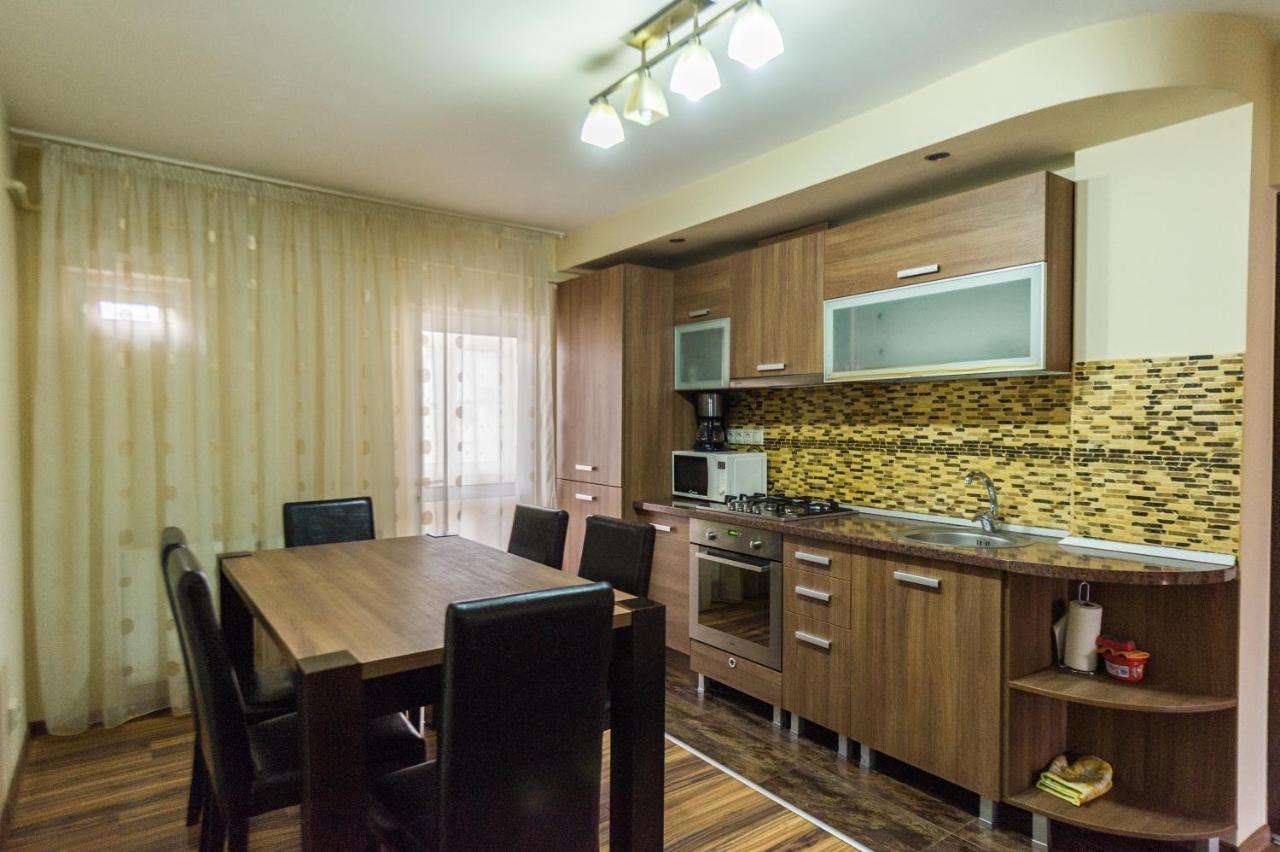 Apartament Carol Davila Piteşti Eksteriør billede
